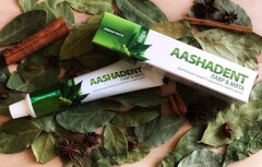 Зубна паста Лавр та М'ята AASHADENT А48